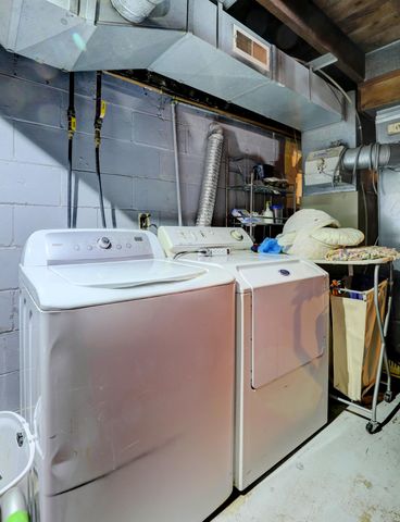 1389 W Laketon Avenue, Muskegon City, MI 49441