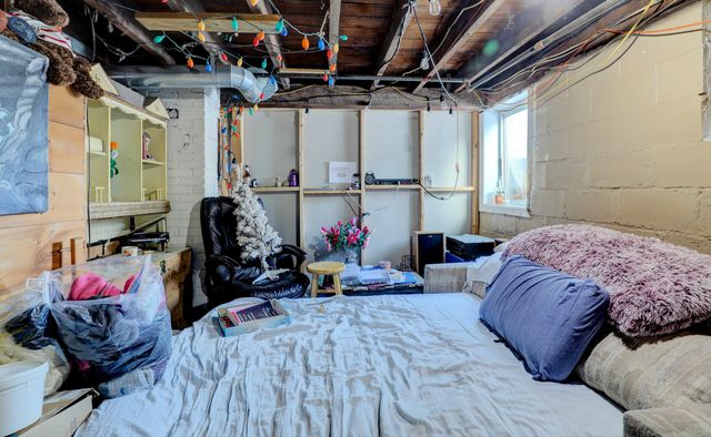 1389 W Laketon Avenue, Muskegon City, MI 49441