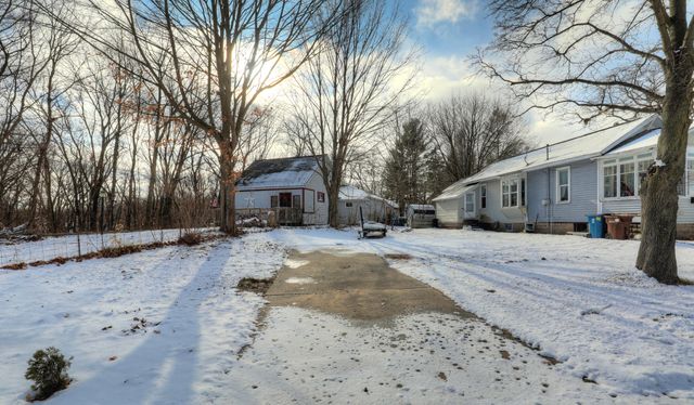 1389 W Laketon Avenue, Muskegon City, MI 49441