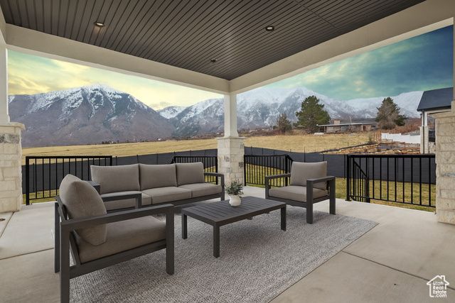 310 S AUTUMN BLAZE CIR, Woodland Hills, UT 84653
