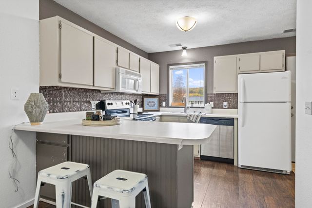 3799 Vale Drive, East Bay Twp, MI 49686