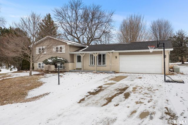 334 PINECREST Drive, Germantown Hills, IL 61548