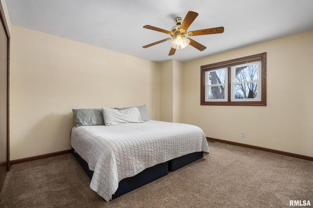 334 PINECREST Drive, Germantown Hills, IL 61548