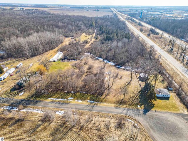 5510 E Remus Road, Mt Pleasant, MI 48858