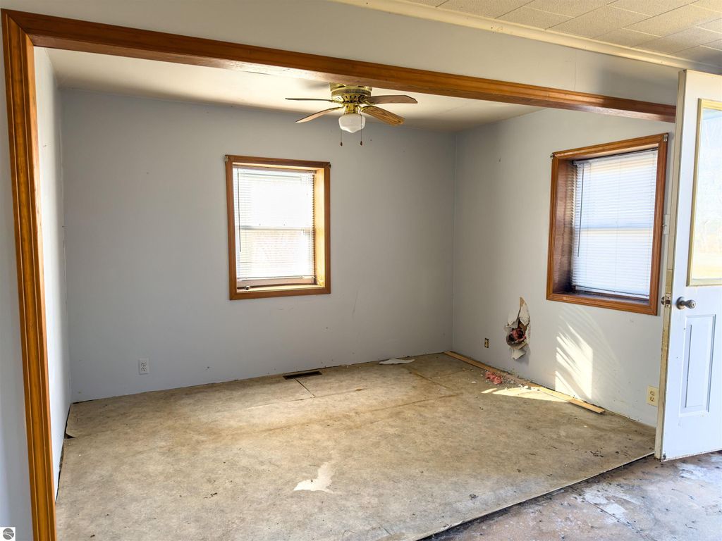 Image 34 of property listing at 5510 E Remus Road, Mt Pleasant, MI 48858
