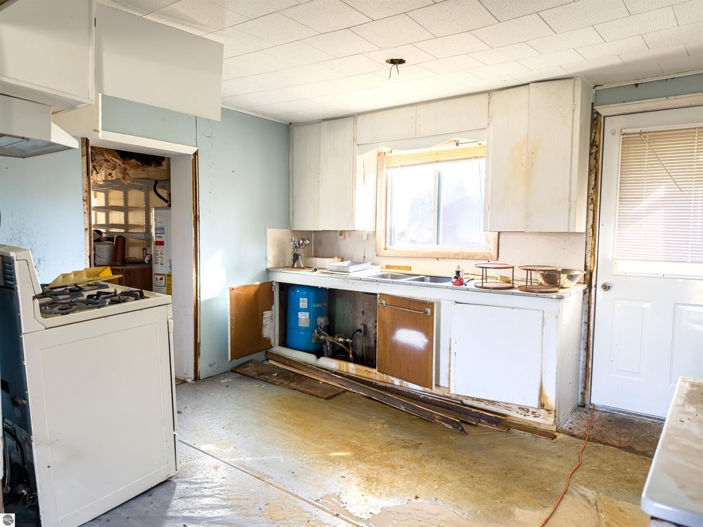 Image 35 of property listing at 5510 E Remus Road, Mt Pleasant, MI 48858