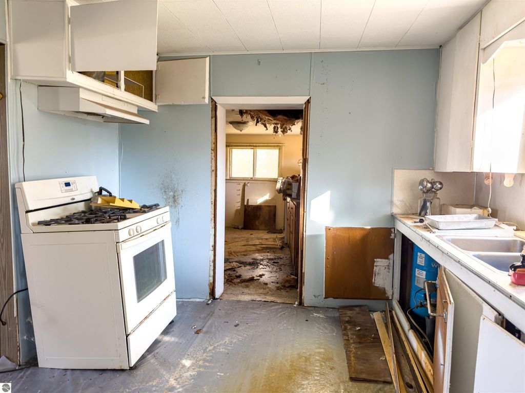 Image 37 of property listing at 5510 E Remus Road, Mt Pleasant, MI 48858