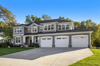 4711 Harbor View Drive, Grand Rapids, MI 49512