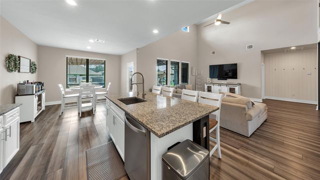 12710 Durham Creek Lane, Tomball, TX 77375