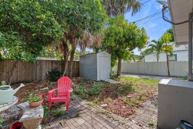612 3rd Avenue S, Lake Worth Beach, FL 33460
