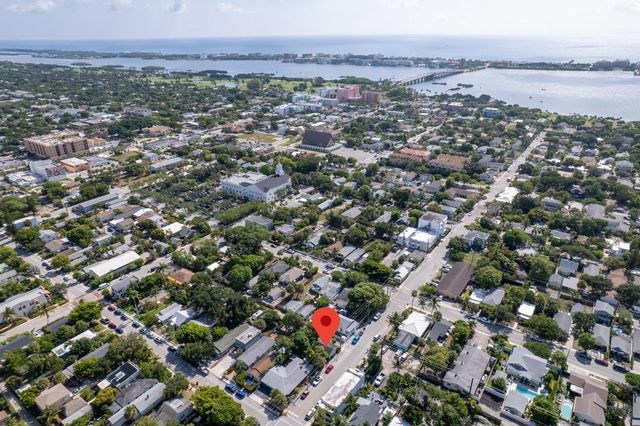 612 3rd Avenue S, Lake Worth Beach, FL 33460