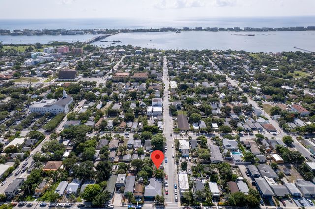 612 3rd Avenue S, Lake Worth Beach, FL 33460