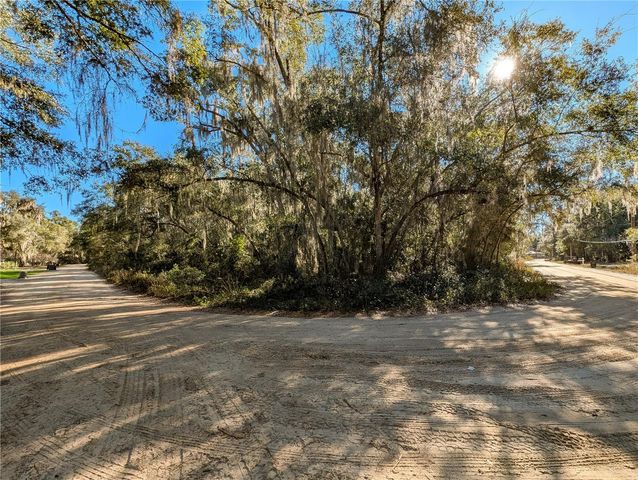 110 LEEWARD ROAD, Satsuma, FL 32189