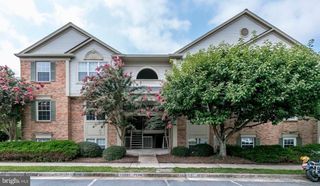 2830 EMMA LEE ST #302, Falls Church, VA 22042