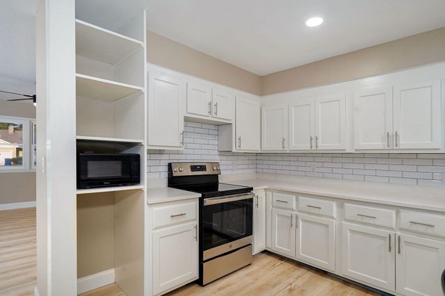 2329 S Clay Avenue, Springfield, MO 65807