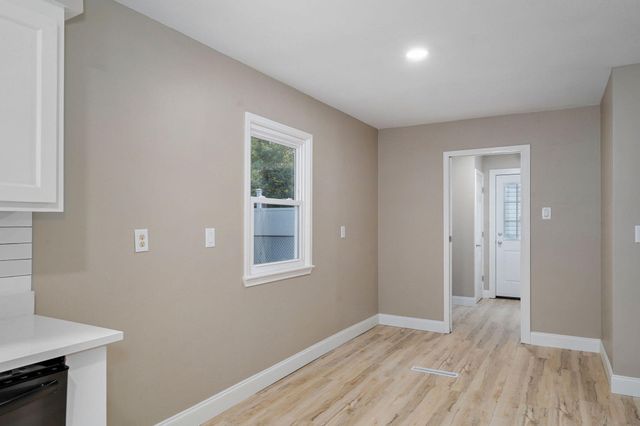 2329 S Clay Avenue, Springfield, MO 65807