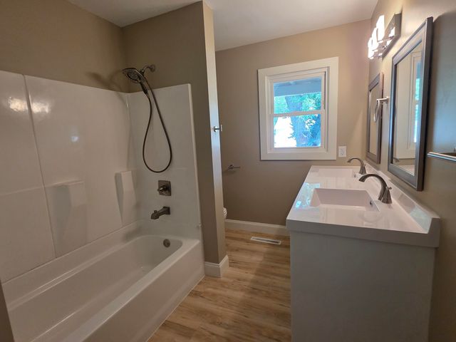 2329 S Clay Avenue, Springfield, MO 65807