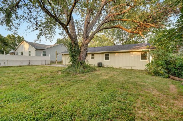 2329 S Clay Avenue, Springfield, MO 65807