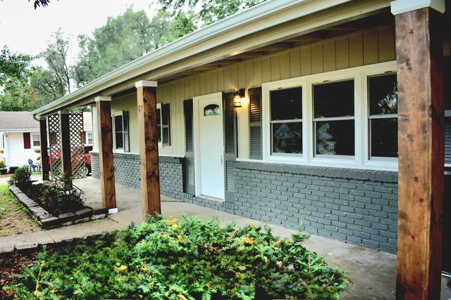 2329 S Clay Avenue, Springfield, MO 65807