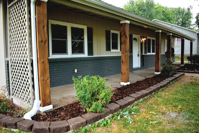 2329 S Clay Avenue, Springfield, MO 65807