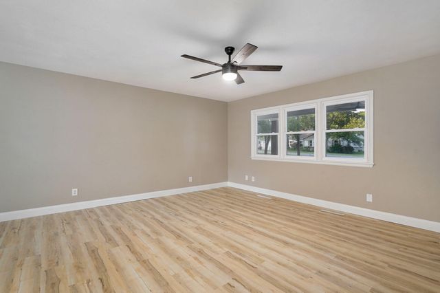 2329 S Clay Avenue, Springfield, MO 65807