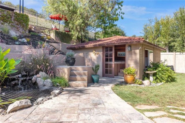 17 Roadrunner Court, Trabuco Canyon, CA 92679