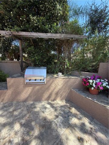 17 Roadrunner Court, Trabuco Canyon, CA 92679