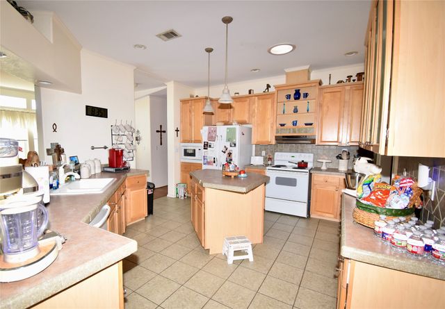 159 Private Road 939, Brady, TX 76825