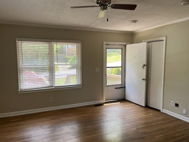 549 Alpine Way, Marietta, GA 30062