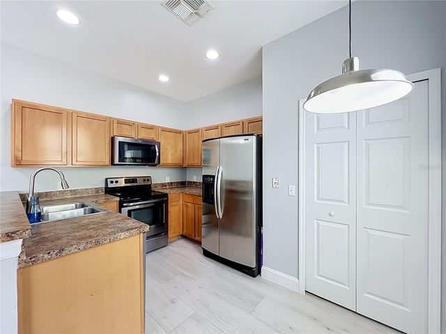 10157 RIDGEBLOOM AVENUE, Orlando, FL 32829