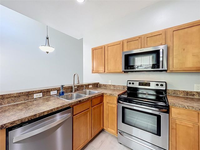 10157 RIDGEBLOOM AVENUE, Orlando, FL 32829