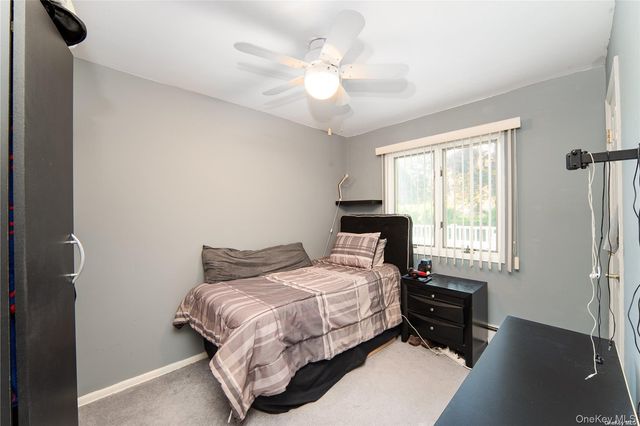 14 Beech Court, Malverne, NY 11565
