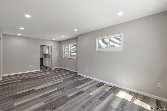 15875 Holmur Street, Detroit, MI 48238