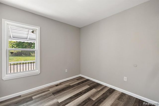 15875 Holmur Street, Detroit, MI 48238