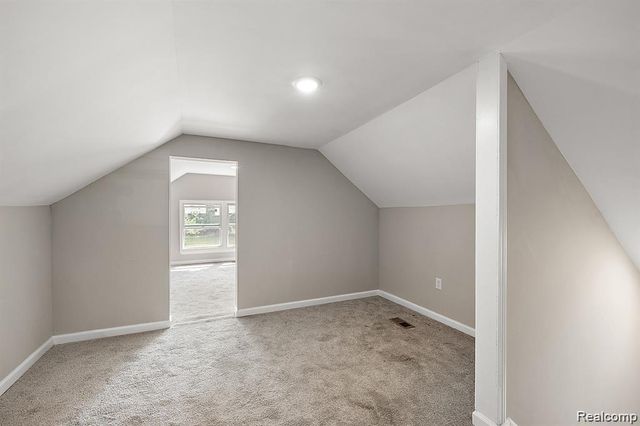 15875 Holmur Street, Detroit, MI 48238