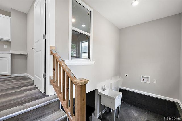 15875 Holmur Street, Detroit, MI 48238