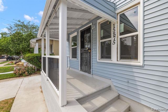 15875 Holmur Street, Detroit, MI 48238