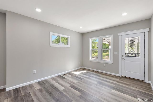 15875 Holmur Street, Detroit, MI 48238