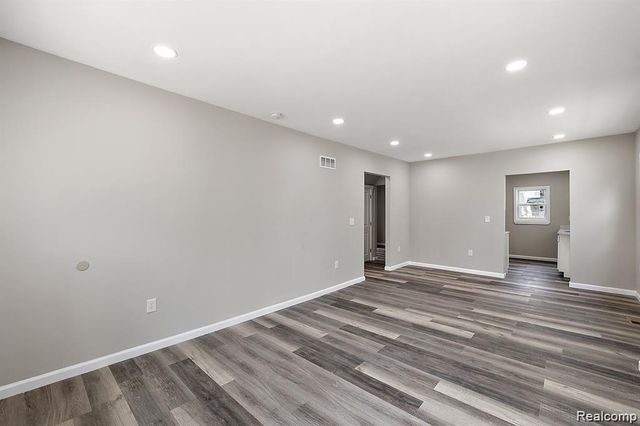 15875 Holmur Street, Detroit, MI 48238