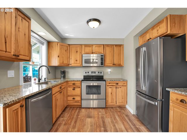 1334 Ne 22ND St, Gresham, OR 97030