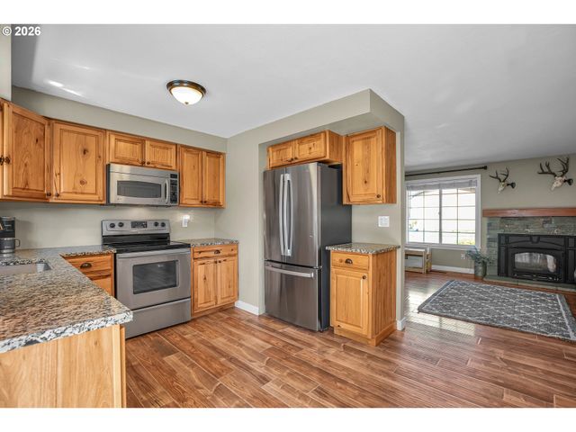 1334 Ne 22ND St, Gresham, OR 97030