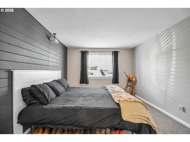 1334 Ne 22ND St, Gresham, OR 97030