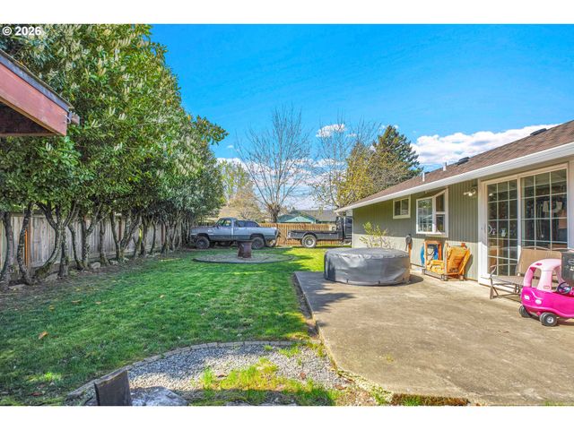 1334 Ne 22ND St, Gresham, OR 97030