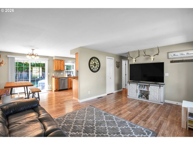 1334 Ne 22ND St, Gresham, OR 97030