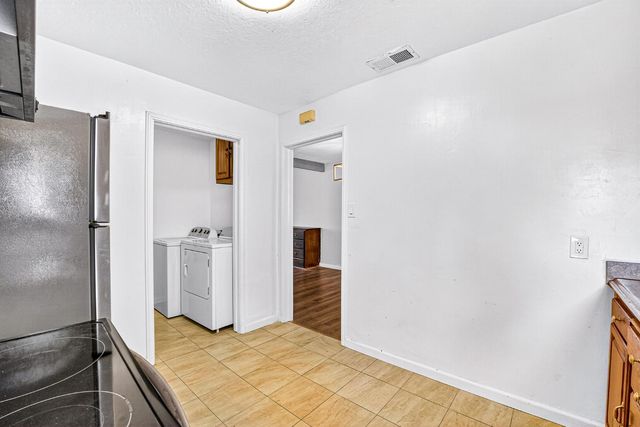 3459 37th St, Sacramento, CA 95817