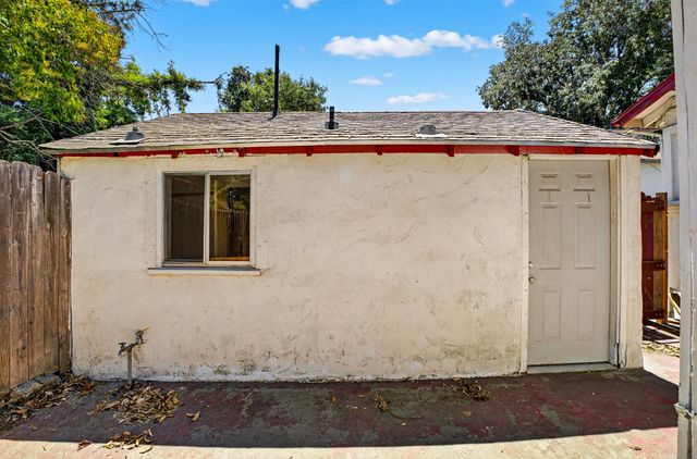 3459 37th St, Sacramento, CA 95817