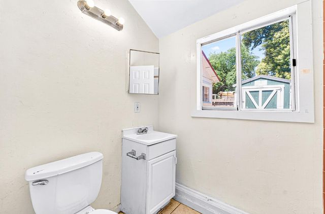 3459 37th St, Sacramento, CA 95817