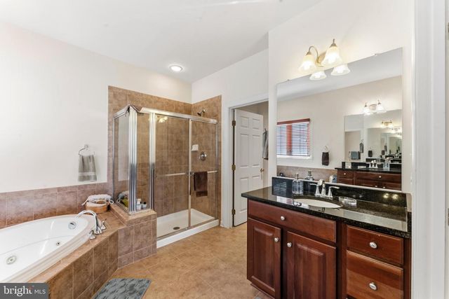 5520 ADAMSTOWN COMMONS DR, Adamstown, MD 21710