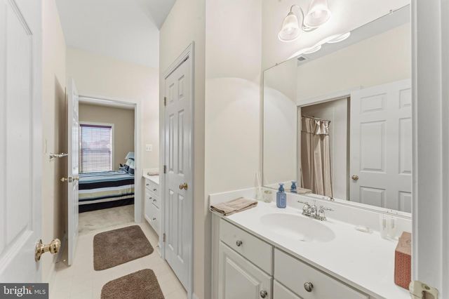 5520 ADAMSTOWN COMMONS DR, Adamstown, MD 21710