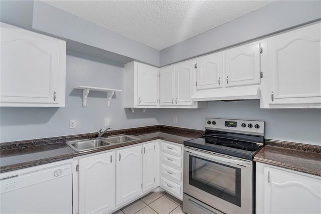 542 ORANGE DRIVE 26, Altamonte Springs, FL 32701